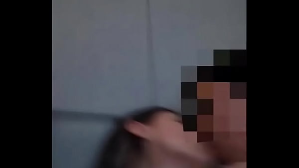 Chica Petite, Lleva Toda La Vida Con Su Novio Jamas Ha Probado Ni Sentido Otra Verga Y Hoy Se Dedicara A Mamarla Y Reicbir Leche Mientras Se La Cojen. Trio Hmh Soft thumbnail