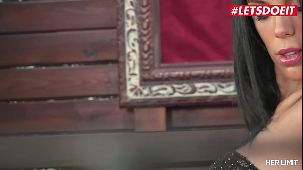 Play MP4 - HERLIMIT - &lpar;Vince Carter&comma; Katrina Moreno&comma; Potro&rpar; - PAWG Latina Extreme Squirting And Rough Fucking Threesome