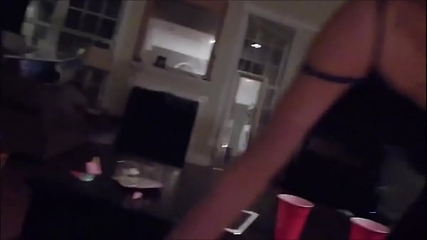 Nonton Gorgeous Brunette Knows How To Suck Cock thumbnail