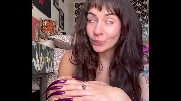 I pinky promise it&rsquo;s me lol 