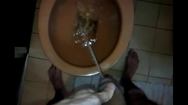 Mijando Pissing Moreno26_bh