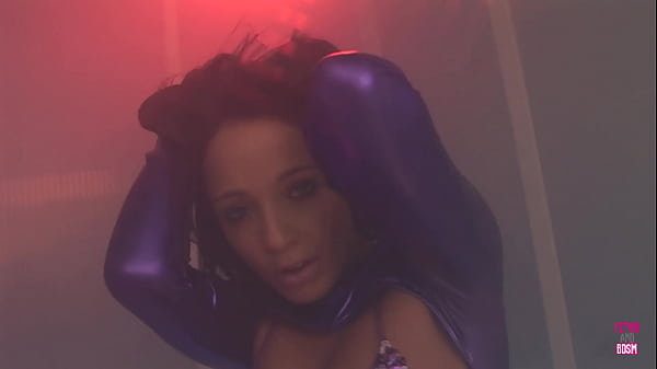 Nonton Following A Bike Ride, This Attractive Brunette Girl Had Her Artificial Breasts Injected With Breast Milk thumbnail