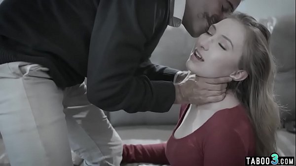 Play MP4 - Shy teen seeks out stranger to c&period; her during fucking