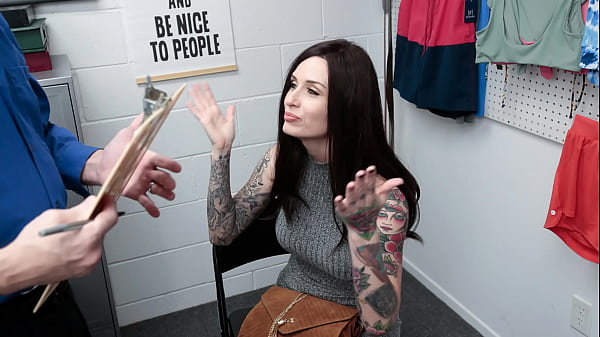 The Hot Milf_Makes the Mall LP Officer Not Call Cops_and Handle Her Case Locally Milfthief