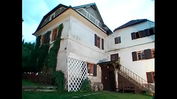 Nonton Sultry Domme Dominates Stud thumbnail