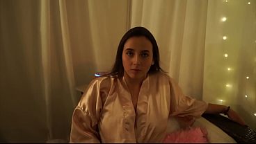Detr&aacute_s de c&aacute_maras en una agencia y productora porno