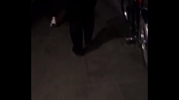 Huge ass walking through neworleans 