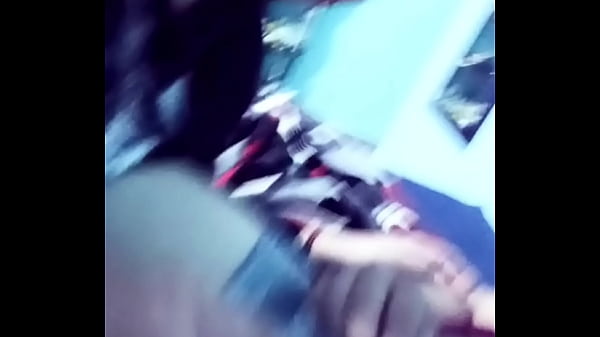 Play MP4 - Convenc&iacute; a mi amigo que me dejara jugar con su pene y termina corriendose en mi boca pt1