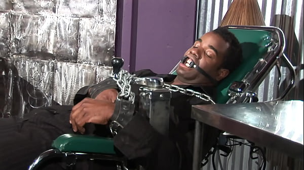 Nonton Beautiful Black Milf Sydnee Capri In Fishnet Suit Fucking And Make Beauty Blowjob thumbnail