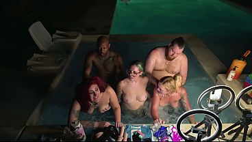 Hardcore Hot Tub Orgy Deliah Grace, Lilith Fox, Nikki Zee &amp_ WCA productions