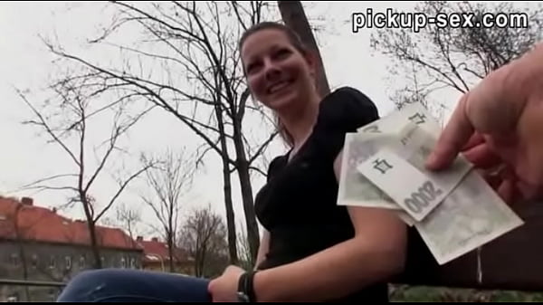 Amateur slut Iveta nailed and_receivescum in_her mouth