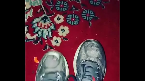 Nonton Queens Shoe And Sock Removal thumbnail