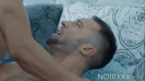 Muscular bottom Colby Tucker gets hot passionate rimming