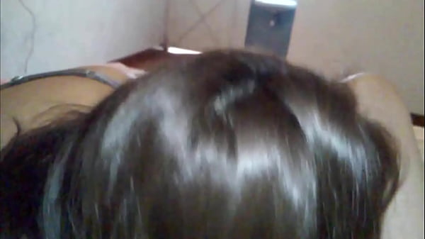 Linda chavita dándome una buena_mamada de verga