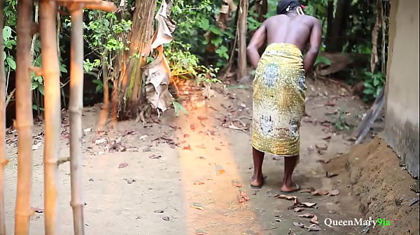 King caught his wife fucked by his palace guard, it ended_up in threesome