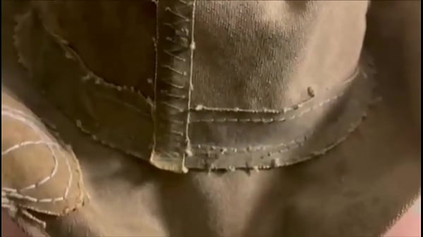 Nonton Rola Jones Em Busca Do Elo Perdido thumbnail