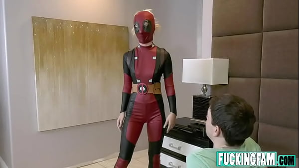 Bella Rose In_DeadPool Fan Stepsister_Fuck