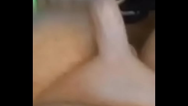 Tatted guy jacks off 