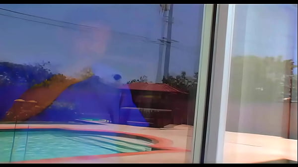 Nonton She Wraps Her Thick Lips Around Her Lover's Cock And Slurps Up That Man Meat To Get Him... thumbnail