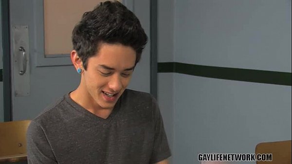 Play MP4 - can be so Embarrassing