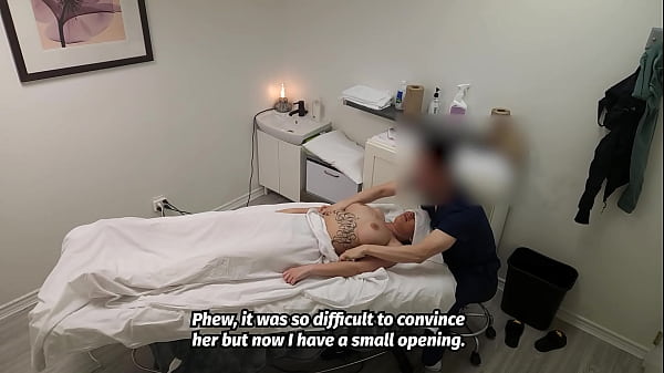 Kendal milf with tattoos was convinced to fuck her massage therapist