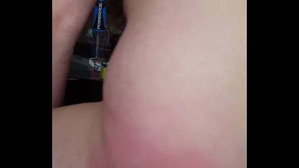 Canadian girlfriend rides me good