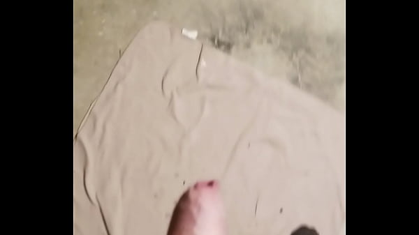 Crossdresser cumshot