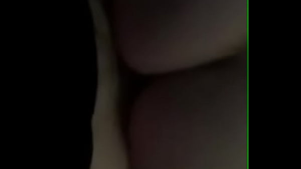 Comi minha irmã quando meus pais saíram