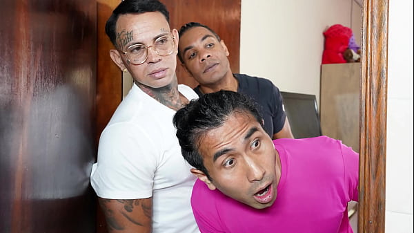 Meus Melhores Amigos Comeram Minha Madrasta, Parte 1 thumbnail