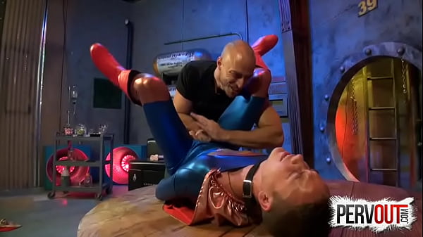 Play MP4 - SUPER-BOY GETS COLLARED JESSIE COLTER