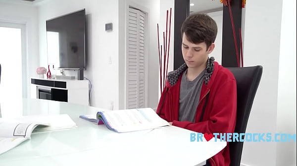 Hard to focus when my stepbrothers big dick is right there 