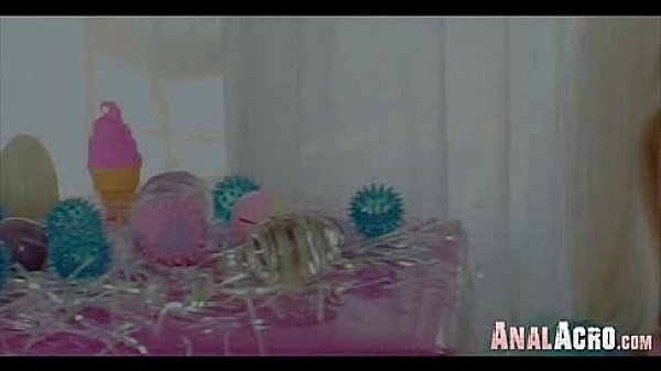 Nonton Playing With Her Asshole 713 thumbnail