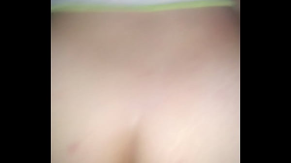 Esposa branquinha gostosa adora um anal