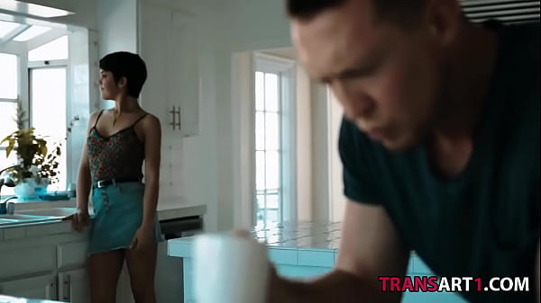 Play MP4 - Boyish looking stepdaughter driller in the ass - Daisy Taylor