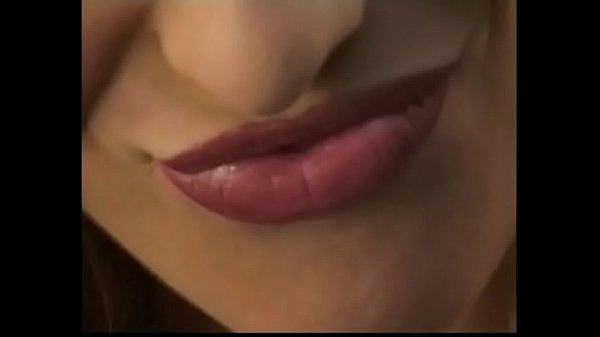 Play MP4 - Glorious blonde comes to car service station for double penetration