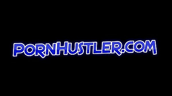 Nonton Smoking Lesbians Put Show For Wankers thumbnail