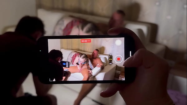 Eva gold and leo casanova behind the scenes