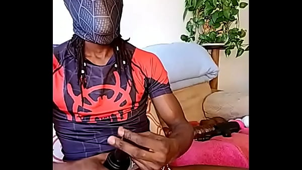 Play MP4 - Come slide on spidey