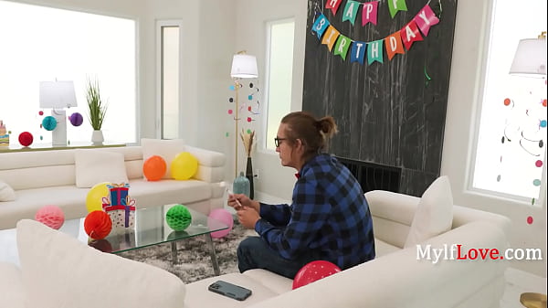 Birthday box holds testament to step mom's unconditional wet love 