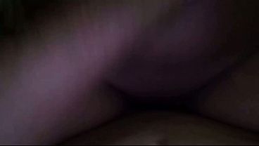 Nonton Que Rico Es Saltar En Este Gran Pene, Me Gusta Como Rebota Mi Enorme Culo thumbnail