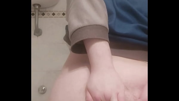 Play MP4 - Pushing out a nice piece of meat&colon; gay rosebud and a little dildo after s&ast;&ast;t