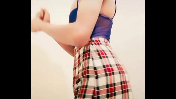 Tania colegiala muy putita 