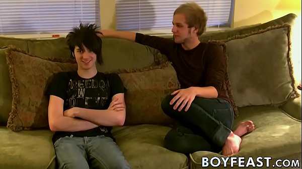 Twink analfucks his gay after blowjobs 