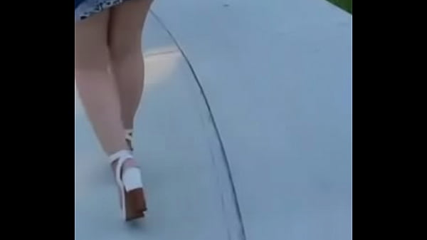 Nonton Latina Step Mom Teases Me To Get Me Hard thumbnail