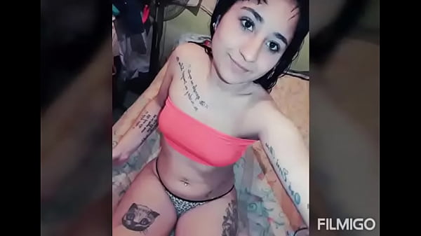 Play MP4 - puta turra hermosa ig&colon;camila