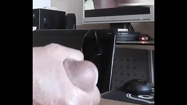 handjob in front of a beautiful black sodomized big farts at the end with flowing cum 