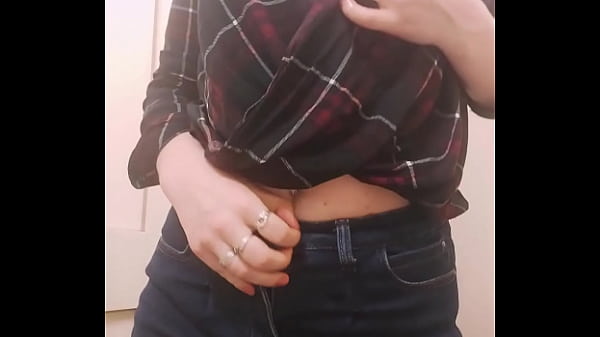 Play MP4 - I Masturbate Pussy in the Train Toilet and Recording it on Camera for You