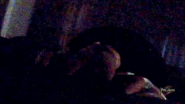 Meti&eacute;ndole pinga de misionero (QU&Eacute; RICO GIME) - FLASH 