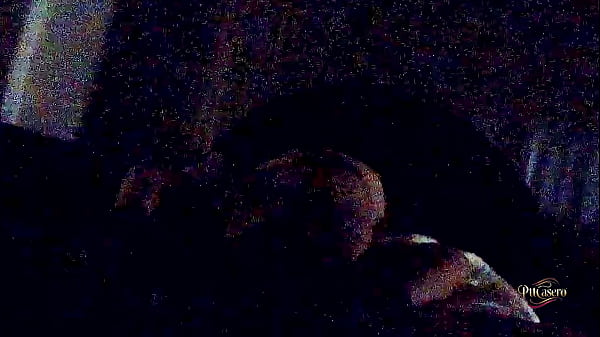 Meti&eacute;ndole pinga de misionero qu&eacute; rico gime flash