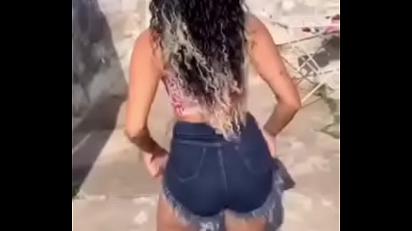 Nonton Gostosa Rebolando Uma Bunda Gulosa Louca Para Sentar thumbnail